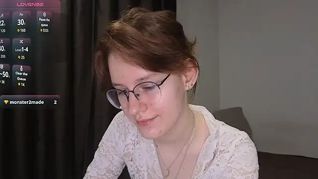 Snapshot of PliantMissus chatting on 06-24-26, 06:29 PliantMissus online show from 06-24-26, 06:29