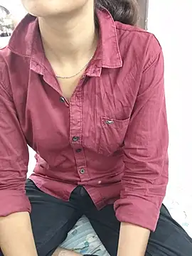 Snapshot of Ritika_jha01 chatting on 06-14-26, 05:42 Ritika jha01 online show from 06-14-26, 05:42