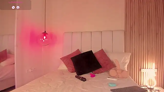 Yourliaaa online show from 07-28-26, 04:30
