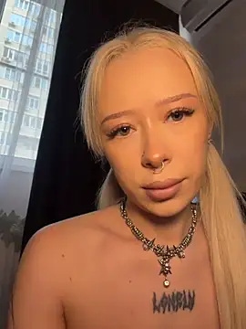 MaryChanXO online show from 08-02-26, 03:05