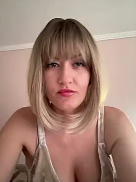 LunaFoxs online show from 07-14-26, 03:40