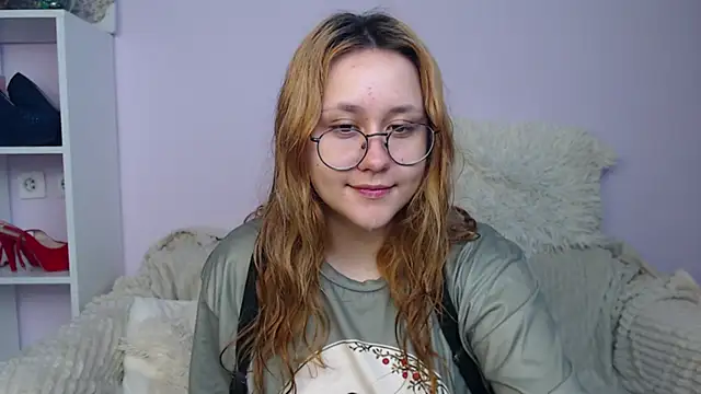 Snapshot of Judith_hypnosiss chatting on 06-23-26, 12:03 Judith hypnosiss online show from 06-23-26, 12:03