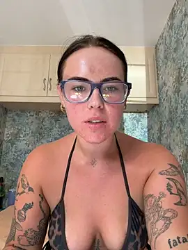 champagnebratt online show from 06-19-26, 12:31