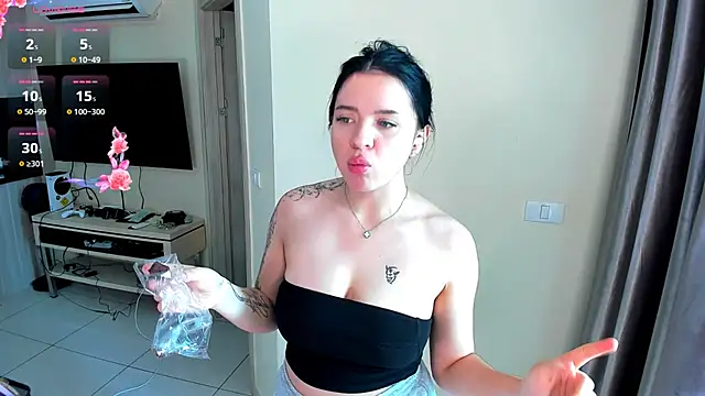 Evelyne xxo online show from 07-31-26, 02:44