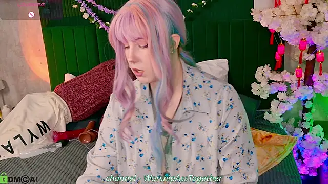 Snapshot of Candy-yeah chatting on 06-27-26, 01:54 Candy-yeah online show from 06-27-26, 01:54