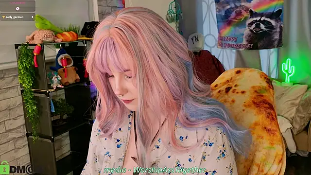 Snapshot of Candy-yeah chatting on 07-04-26, 01:12 Candy-yeah online show from 07-04-26, 01:12