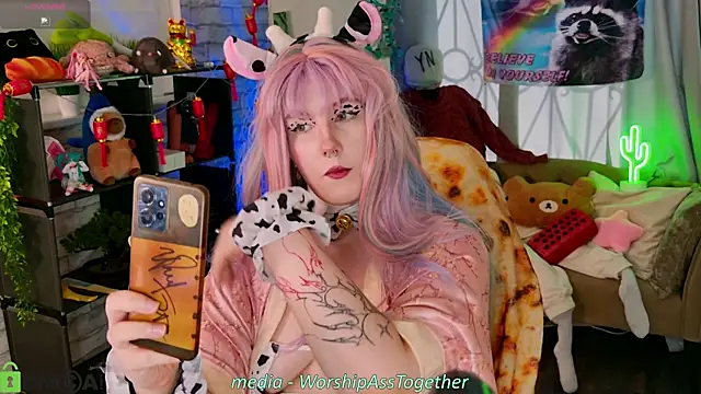Snapshot of Candy-yeah chatting on 07-12-26, 01:07 Candy-yeah online show from 07-12-26, 01:07