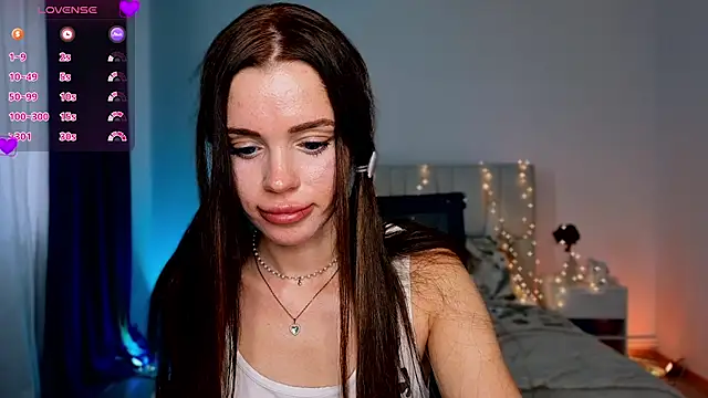 Little cuti1e online show from 07-17-26, 11:06