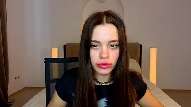 Little cuti1e online show from 07-24-26, 09:18