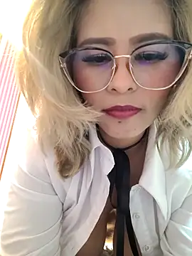Snapshot of Rosse_depp chatting on 06-17-26, 03:09 Rosse depp online show from 06-17-26, 03:09