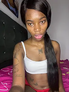 Snapshot of ShakiraThompss18 chatting on 07-14-26, 10:54 ShakiraThompss18 online show from 07-14-26, 10:54