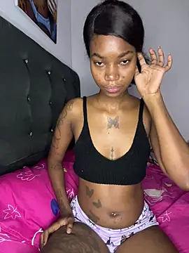 Snapshot of ShakiraThompss18 chatting on 07-23-26, 01:20 ShakiraThompss18 online show from 07-23-26, 01:20