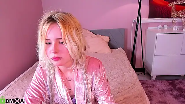 kikipeach online show from 06-24-26, 12:26