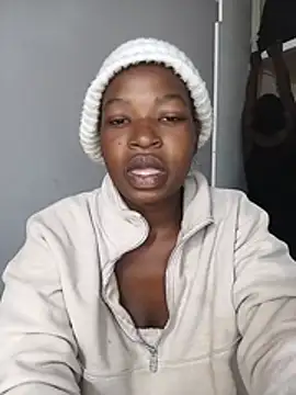 Snapshot of Cherryblush_2 chatting on 07-11-26, 05:54 Cherryblush 2 online show from 07-11-26, 05:54