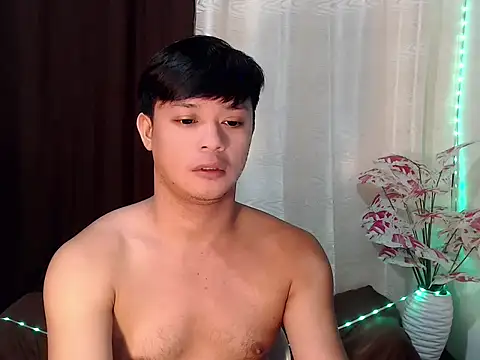 Snapshot of kingdomcum96 chatting on 08-03-26, 10:35 kingdomcum96 online show from 08-03-26, 10:35