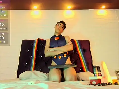 Nicolass 23 online show from 06-25-26, 01:48