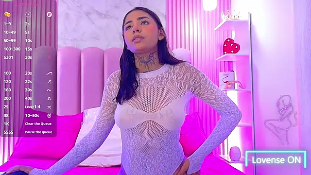 LunaRose18 online show from 07-19-26, 02:59