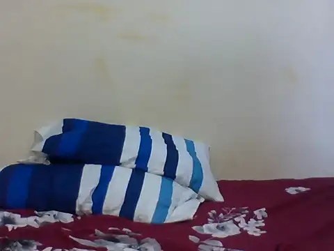 Snapshot of Lovergirlcute chatting on 08-01-26, 11:31 Lovergirlcute online show from 08-01-26, 11:31
