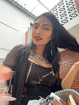 Velvet Mysstic online show from 07-17-26, 08:35