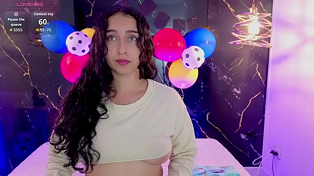 ZoeBlissX online show from 06-30-26, 11:22