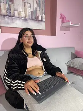 Snapshot of GabyLopez_Pink chatting on 07-02-26, 04:51 GabyLopez Pink online show from 07-02-26, 04:51