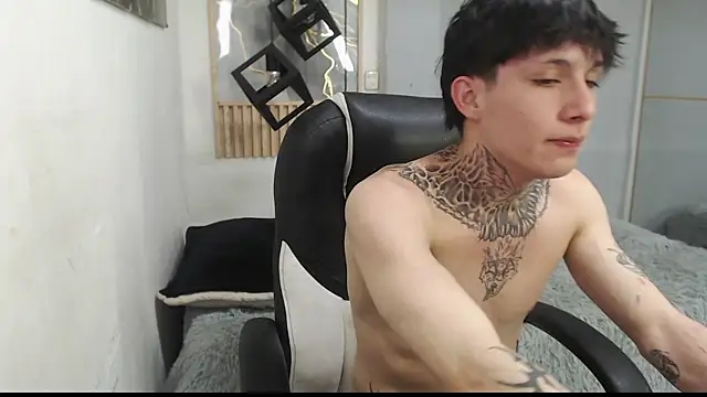 Cry thereal online show from 07-30-26, 03:16