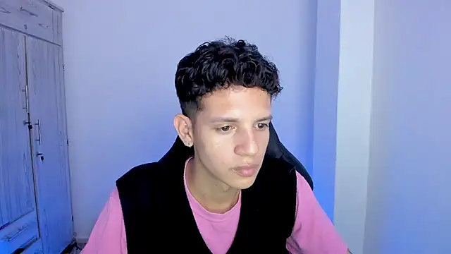 tylerrnova online show from 07-05-26, 04:19