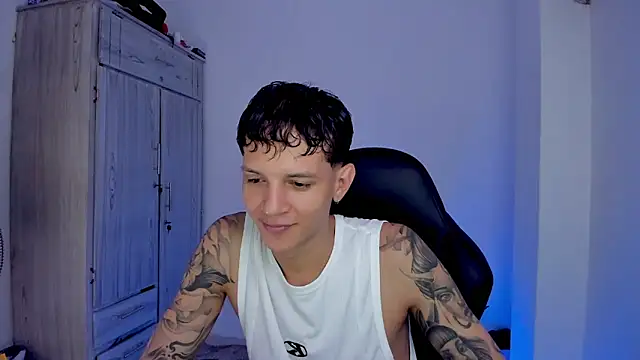 tylerrnova online show from 08-01-26, 04:12