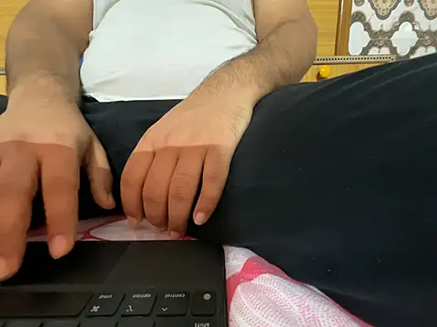 Snapshot of virginboyjammu chatting on 07-10-26, 11:40 virginboyjammu online show from 07-10-26, 11:40