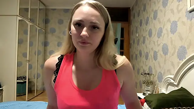 Snapshot of mintchill chatting on 07-28-26, 02:07 mintchill online show from 07-28-26, 02:07