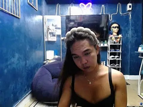 Snapshot of SexyBigButtNegs chatting on 06-21-26, 05:26 SexyBigButtNegs online show from 06-21-26, 05:26