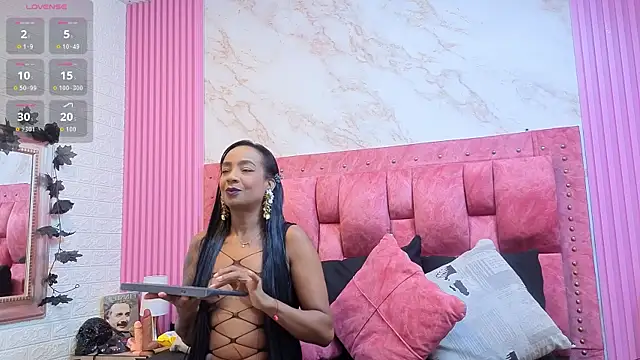 sofiagold92 online show from 07-18-26, 02:16