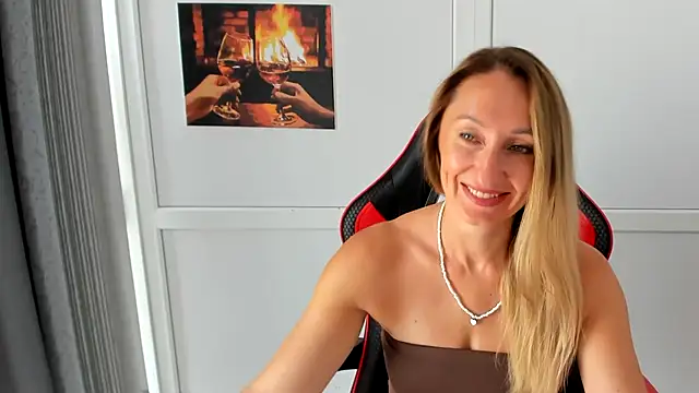 LilyDreamm online show from 08-06-26, 06:59