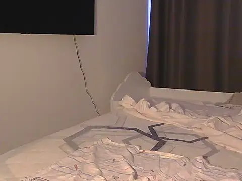 Snapshot of Body_777_ chatting on 07-14-26, 02:12 Body 777 online show from 07-14-26, 02:12