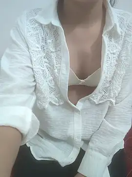 Snapshot of sushmita0 chatting on 06-23-26, 01:42 sushmita0 online show from 06-23-26, 01:42