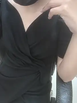 Snapshot of sushmita0 chatting on 06-25-26, 01:49 sushmita0 online show from 06-25-26, 01:49