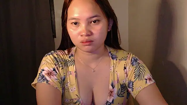 Fhwilloughbyxx online show from 07-27-26, 02:46