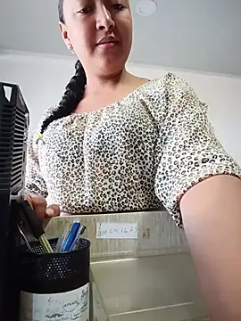 HeLiSa69ebony online show from 07-07-26, 11:36