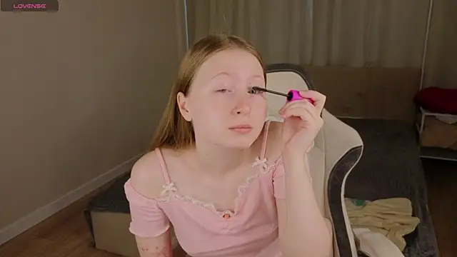 LiliTiny online show from 07-10-26, 01:10