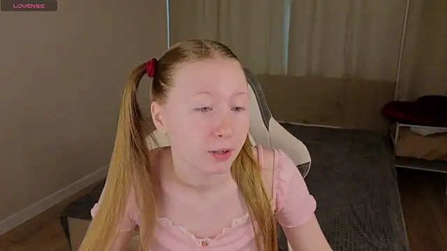 LiliTiny online show from 07-11-26, 01:30