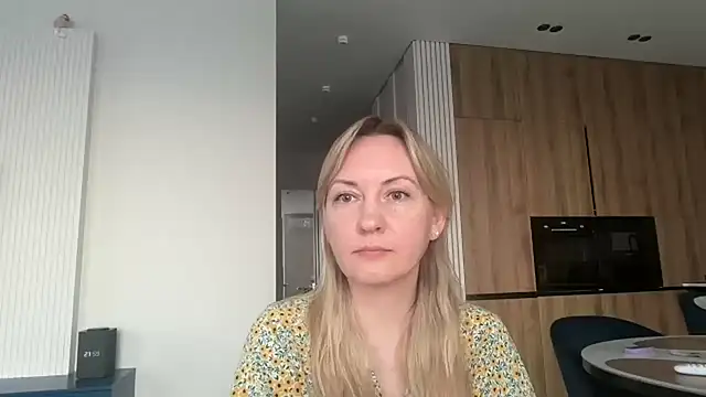 Dorielle online show from 06-24-26, 03:00