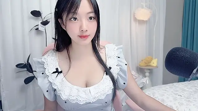 Snapshot of Winnie666999 chatting on 07-24-26, 03:15 Winnie666999 online show from 07-24-26, 03:15