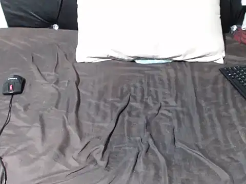ShamilCruzXx online show from 07-05-26, 10:39