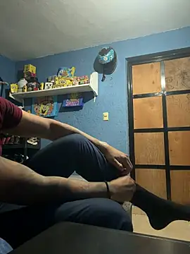 LatinoLeones online show from 08-06-26, 04:25