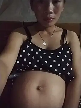Snapshot of _Lynk_ chatting on 06-22-26, 12:45 Lynk online show from 06-22-26, 12:45