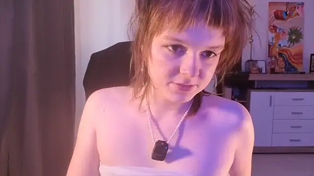 Snapshot of DustiZuchowski chatting on 06-22-26, 09:06 DustiZuchowski online show from 06-22-26, 09:06