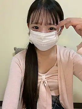 Snapshot of risa_____ chatting on 06-25-26, 10:42 risa online show from 06-25-26, 10:42