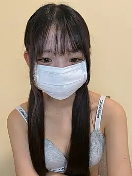 Snapshot of risa_____ chatting on 07-16-26, 02:34 risa online show from 07-16-26, 02:34