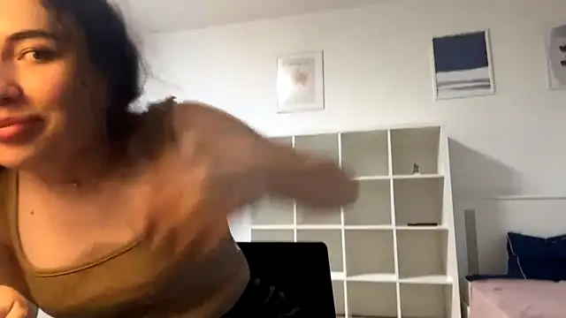 runawyin online show from 07-28-26, 04:39