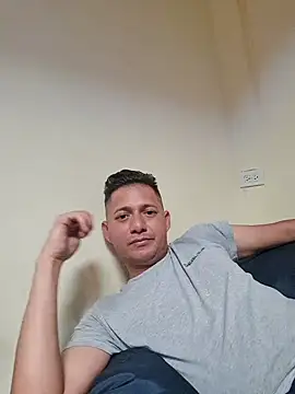 Snapshot of latin_boyxxx1 chatting on 07-06-26, 07:27 latin boyxxx1 online show from 07-06-26, 07:27